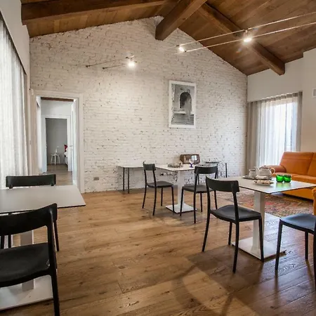In Viridi 4*